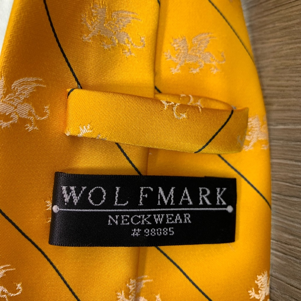 Wolfmark Necktie - Picture 2 of 3